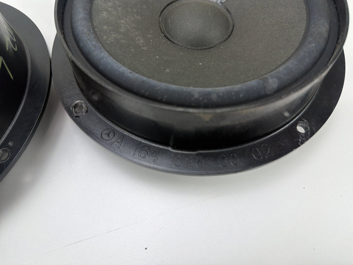 2007-2013 Mercedes-Benz R350 Front & Rear Left Door Speakers A1648203002 OEM