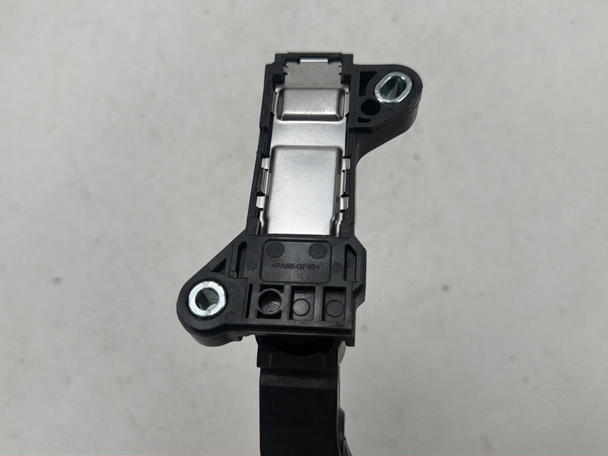 2015-2020 Toyota Sienna Front Driver Left Accelerator Gas Pedal Assembly OEM