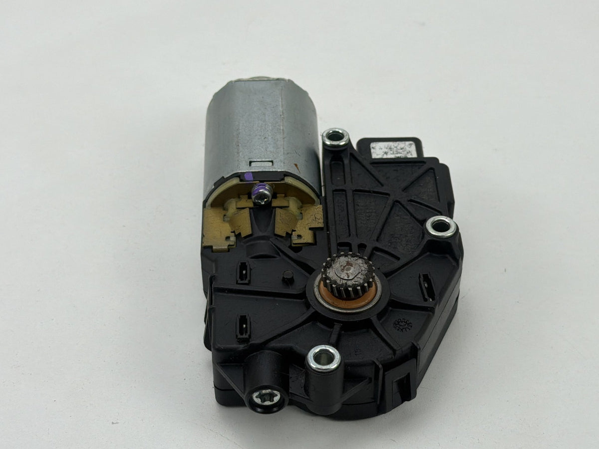 2014-2021 Maserati Quattroporte Power Sunroof Moonroof Motor 1711000AA OEM