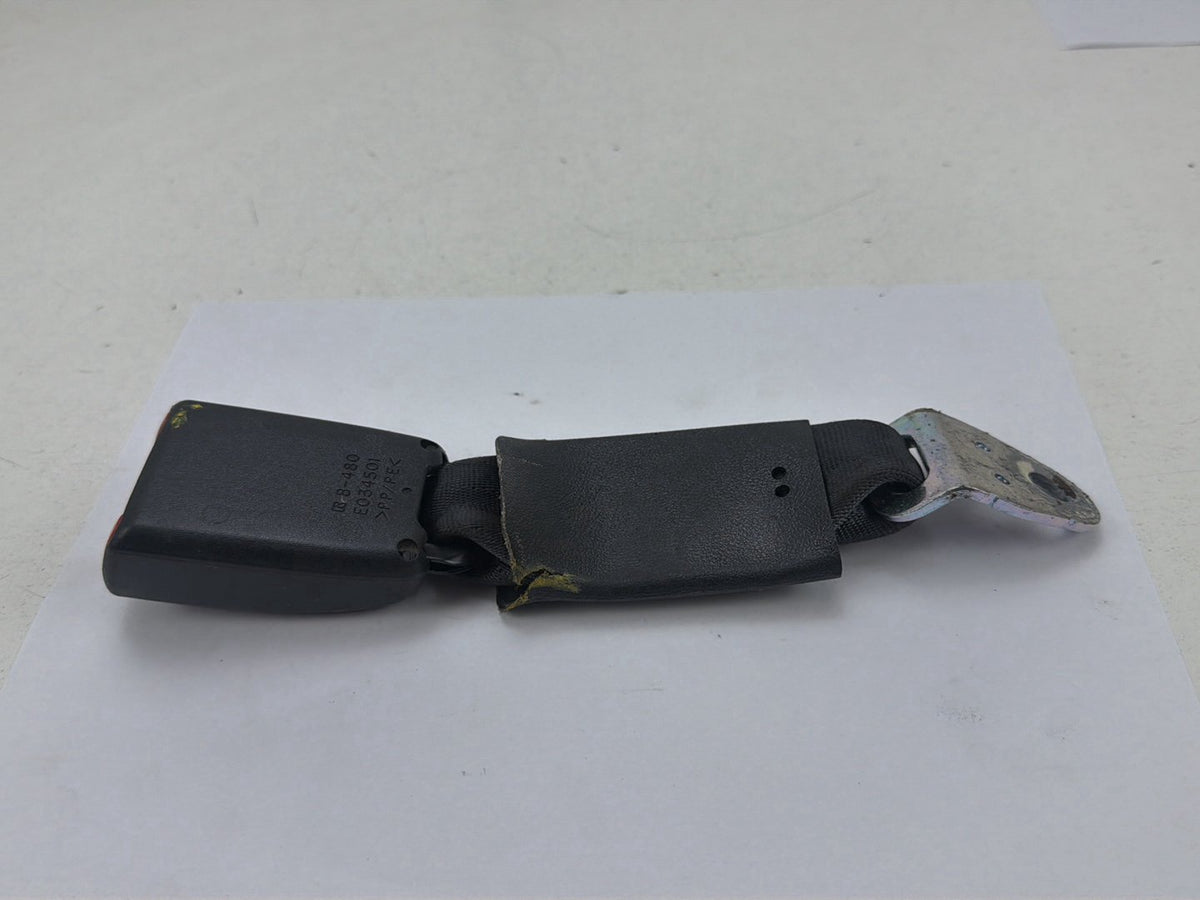 2009-2013 Infiniti G37- Front Right Passenger Side Seat Belt Buckle E034501 OEM