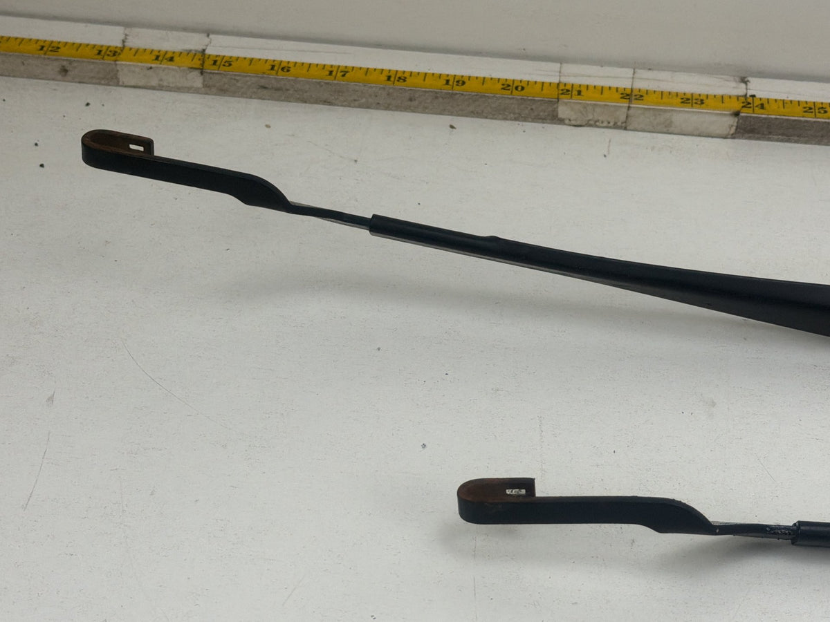 2010-2016 Buick LaCrosse Front Left & Right Windshield Wiper Arm Set of 2 OEM