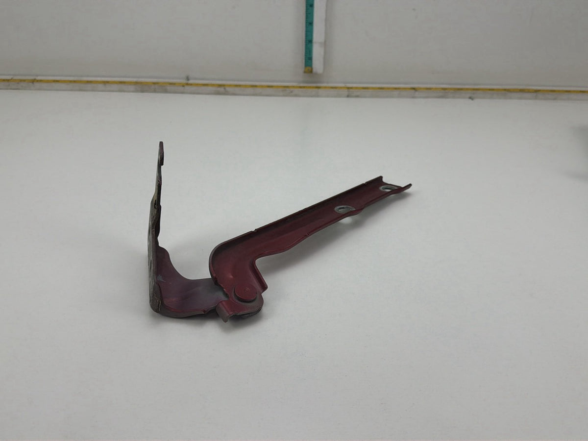 2013-2017 Volkswagen Tiguan Right Hood Hinge 5N0 823 302A OEM