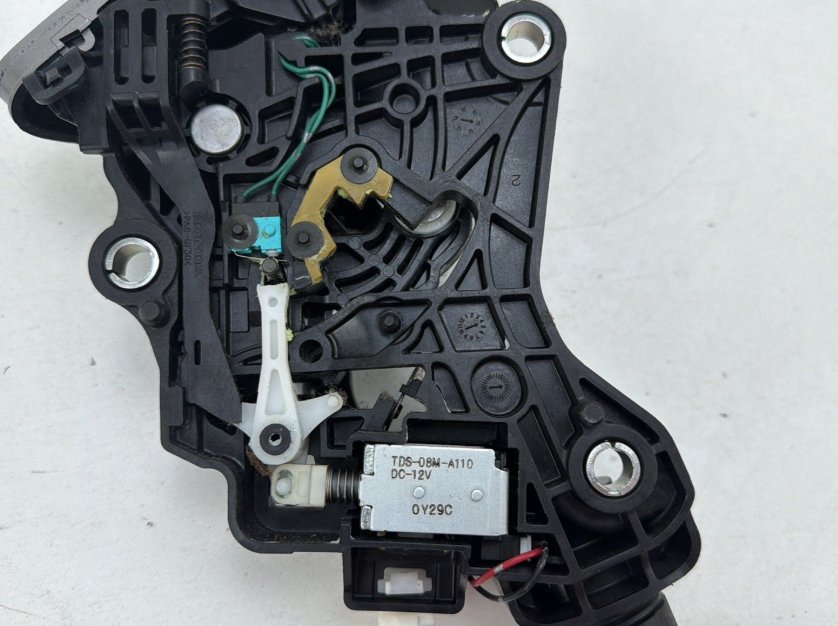 2011-2013 Honda Odyssey Automatic Transmission Gear Shifter Lever OEM