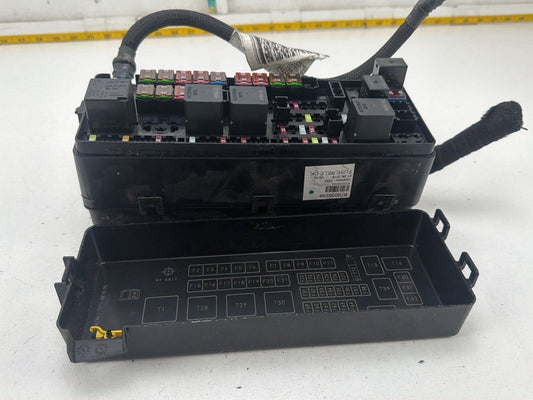 2014-2017 Maserati Ghibli Trunk Power Distribution Junction Fuse Box Relay OEM
