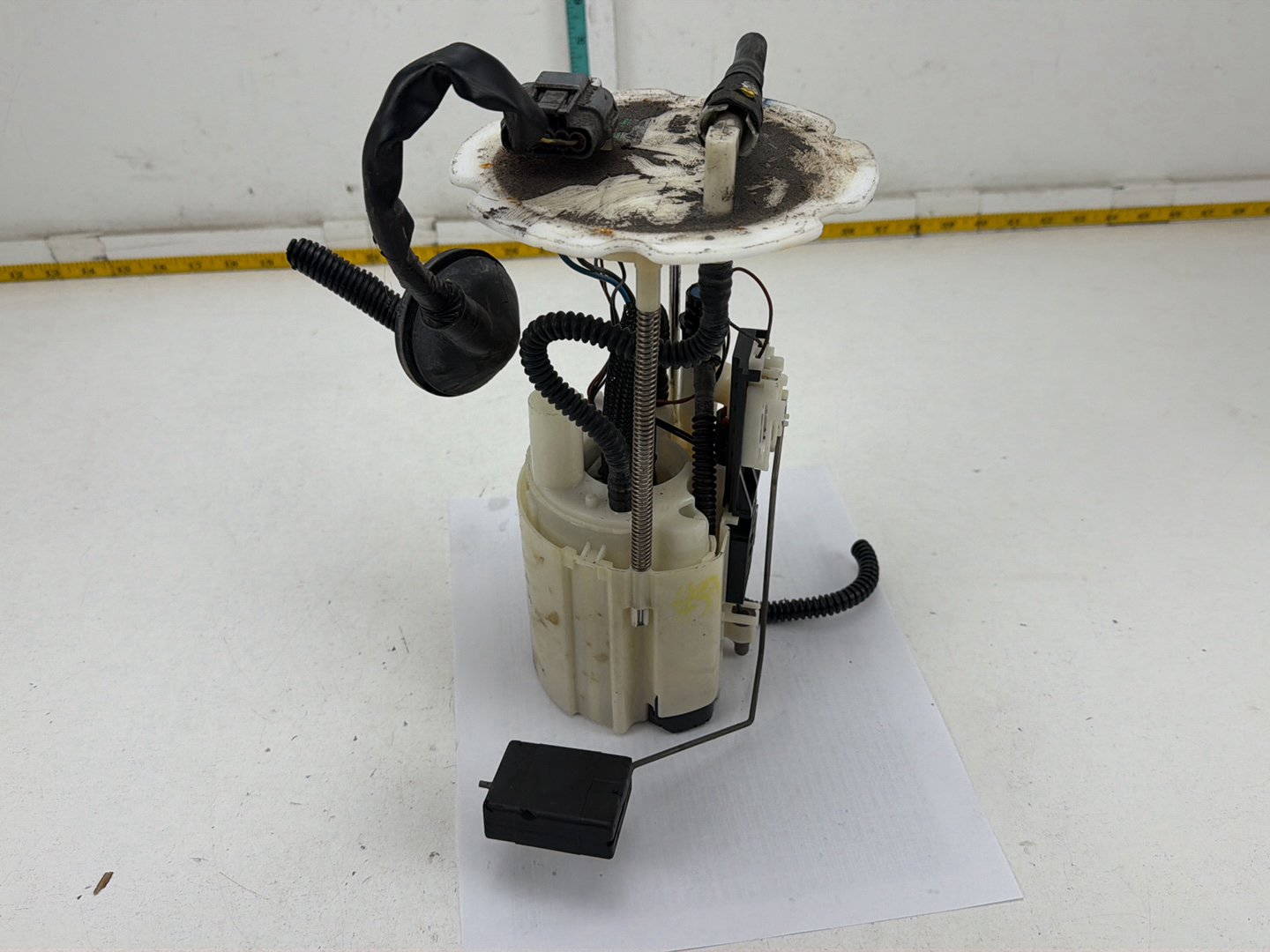 2014-2015 Infiniti Q50 Gas Tank Fuel Pump Sending Unit 170401MA0B OEM