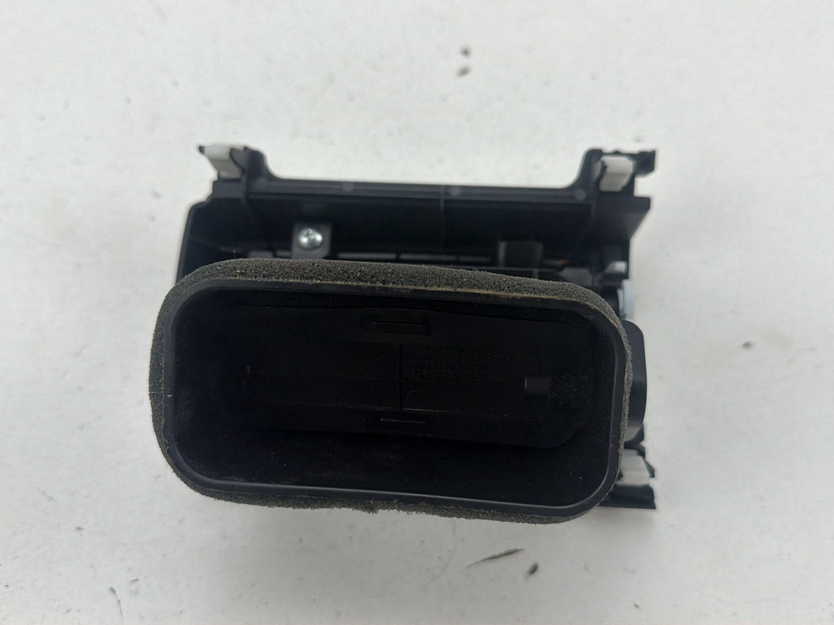 2014-2017 Honda Odyssey Left Dash Air Vent Grille 77240-TK8-A010 OEM