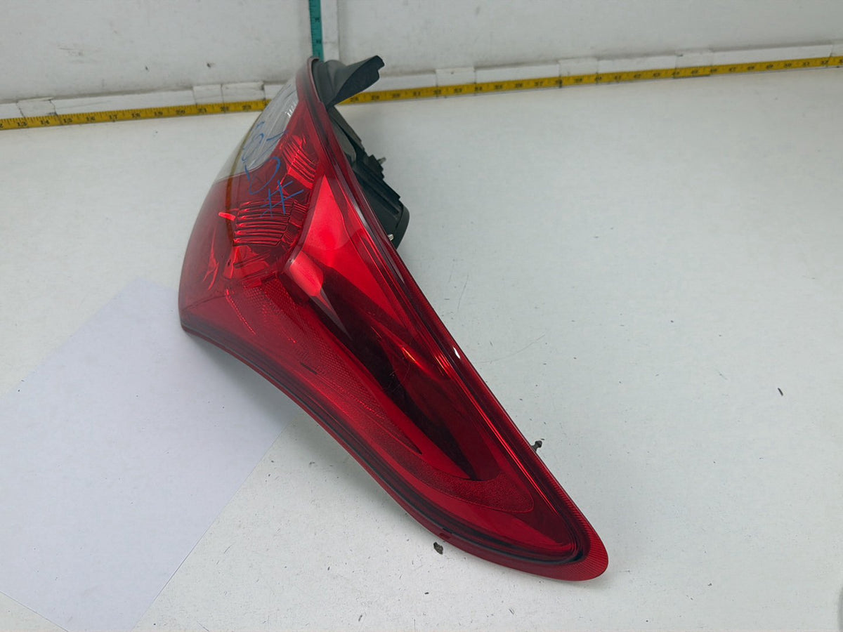 2012-2019 Nissan Versa Sedan Right Passenger Side Tail Light 265503AN0A OEM
