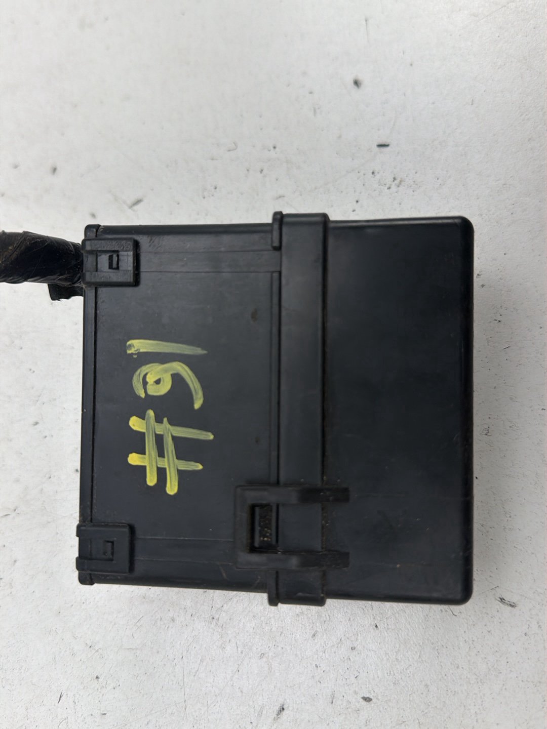 2014-2019 Infiniti Q50 V37 - Fuse Box Relay 25230-7995A OEM