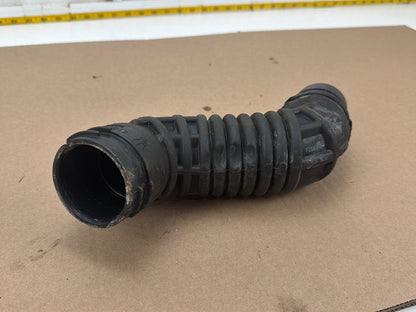 2014-2017 Maserati Ghibli Left Lower Air Intake Filter Hose 670003848 OEM