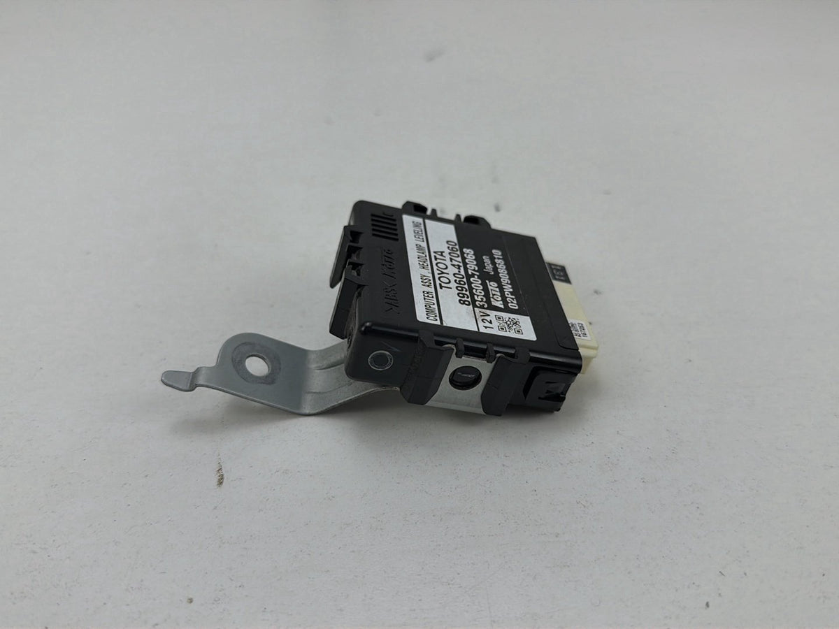 2010-2015 Toyota Prius W30- Headlamp Leveling Control Module 89960-47060 OEM