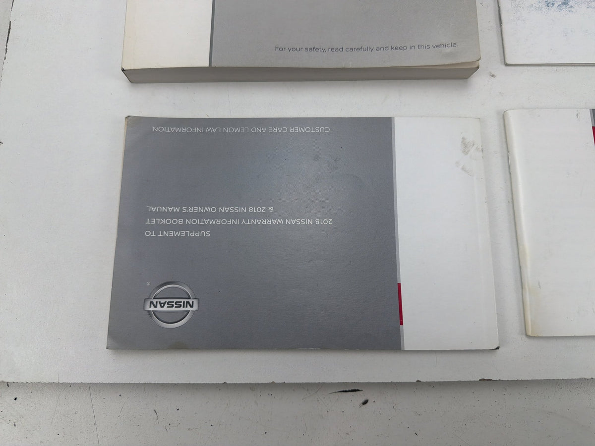 2018 Nissan Sentra Owner's Manual Guide Book Set w/ Case OEM