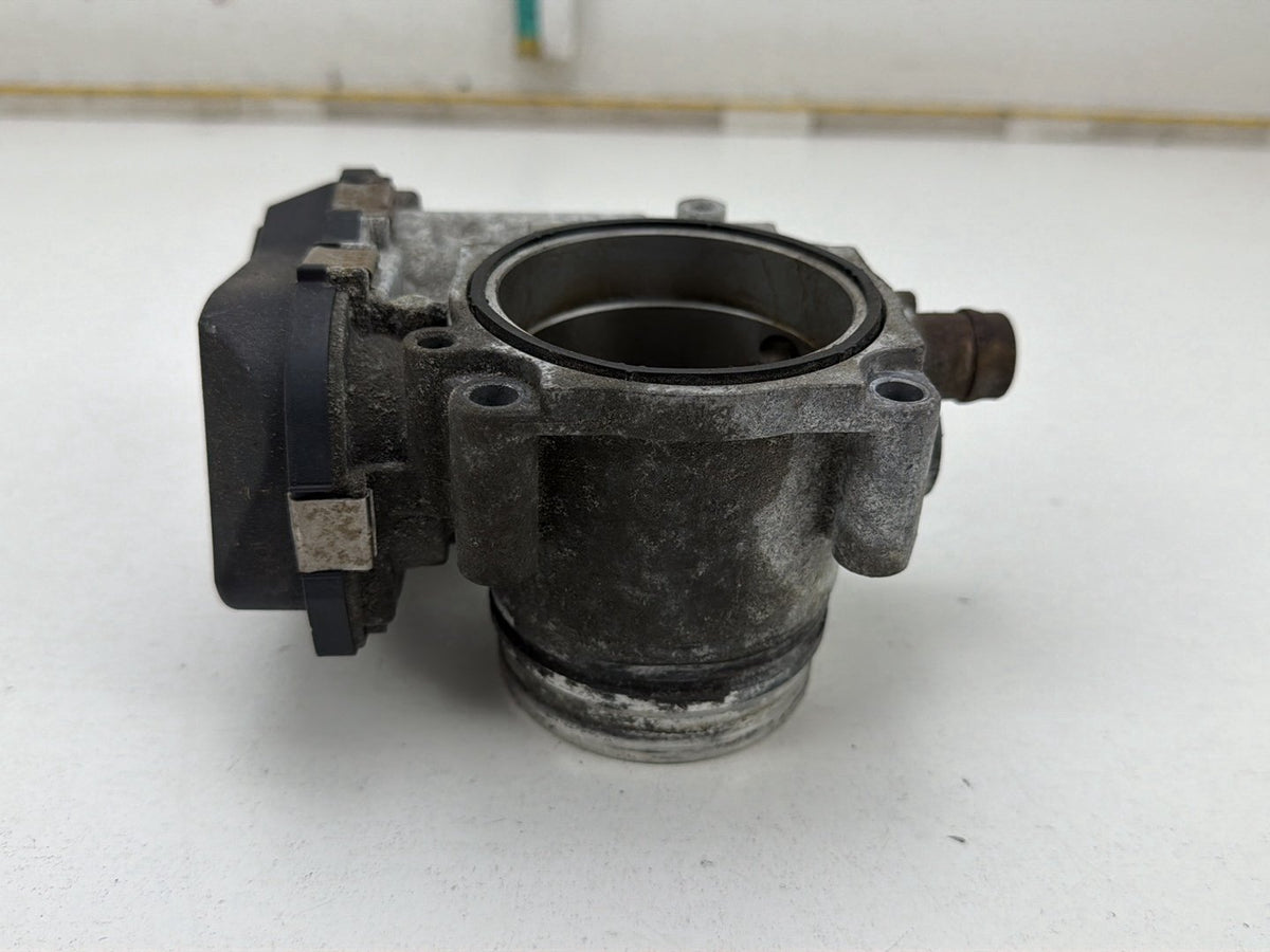 2013-2015 BMW 228i F22-Throttle Body 1354 7588625-04 OEM