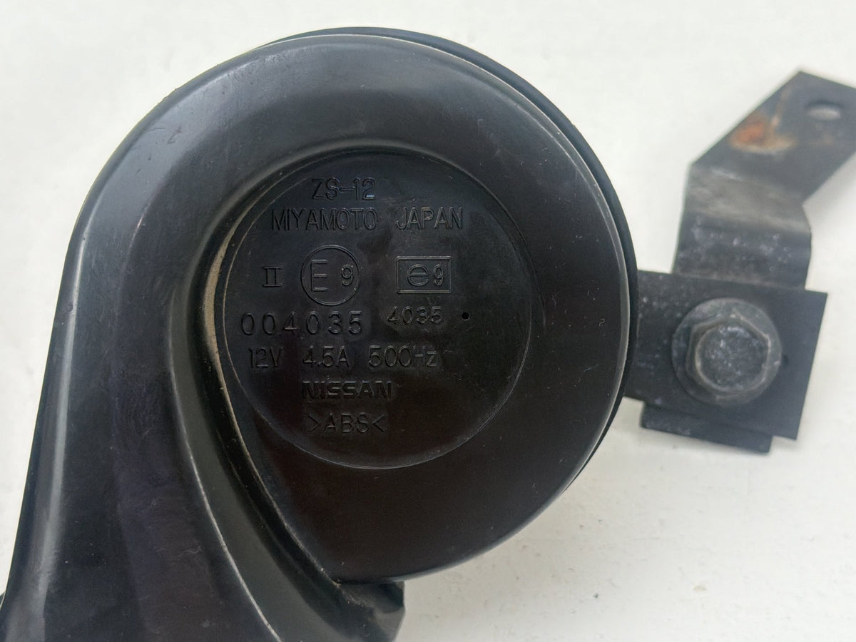 2008-2013 Infiniti G37 High & Low Note Tone Horn Signal Alarm Siren Set of 2 OEM