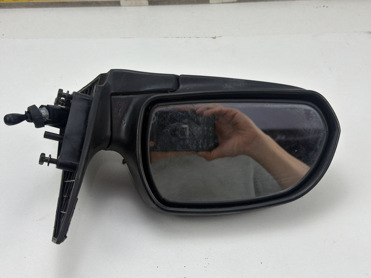 2002-2004 Kia Spectra Side View Left Driver Door Mirror E4012151 OEM