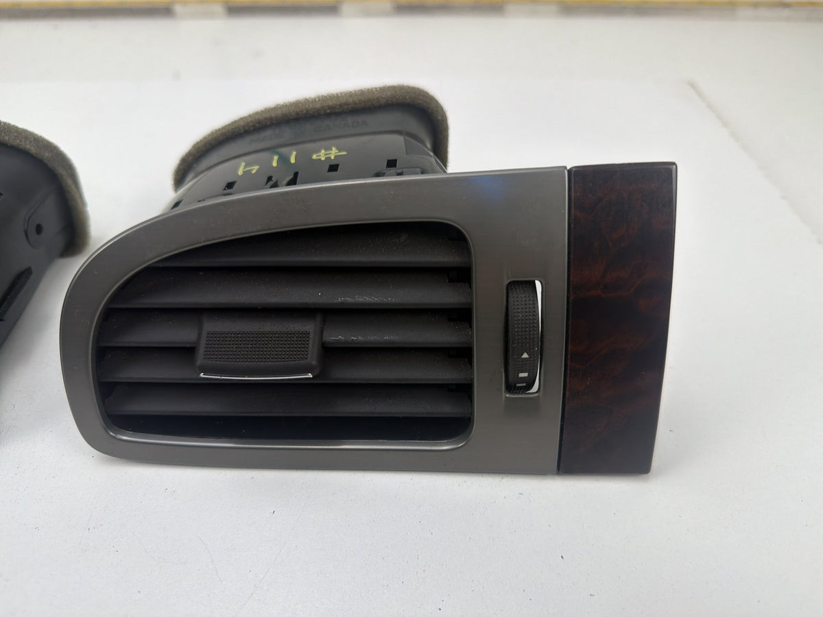 2007-2014 GMC Sierra 1500 Left & Right Side Dash A/C Air Vent 15897760 OEM