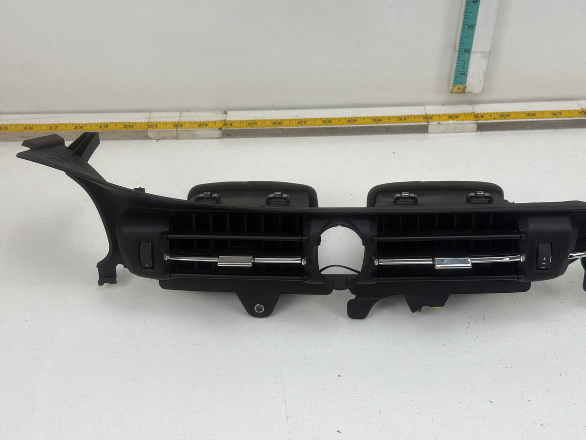 2014-2020 Maserati Quattroporte VI M156 Front Dashboard Air Vent Trim Panel OEM