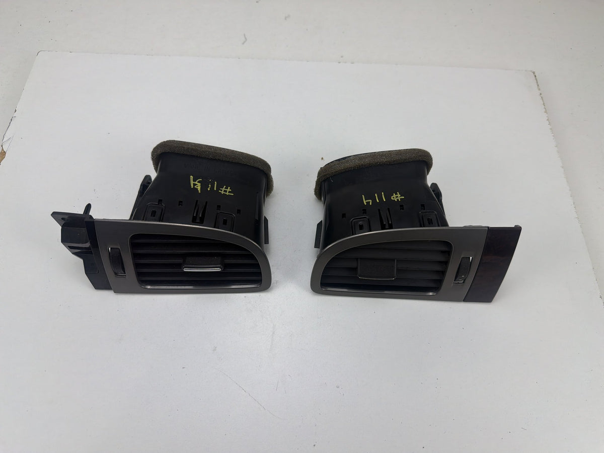 2007-2014 GMC Sierra 1500 Left & Right Side Dash A/C Air Vent 15897760 OEM