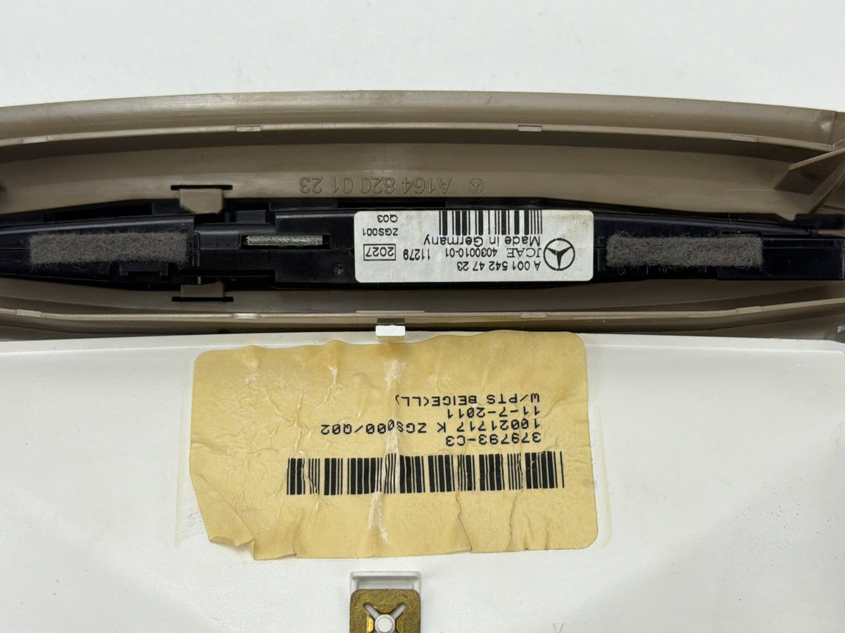 2006-2012 Mercedes-Benz R350 Rear Overhead Interior Dome Light A0015424723 OEM