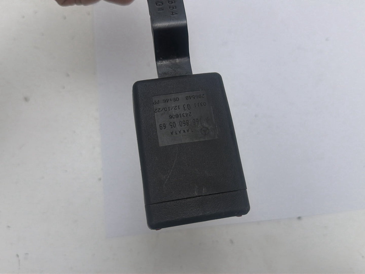 2012-2015 Mercedes-Benz ML550 Rear Right Passenger Side Seat Belt Buckle OEM