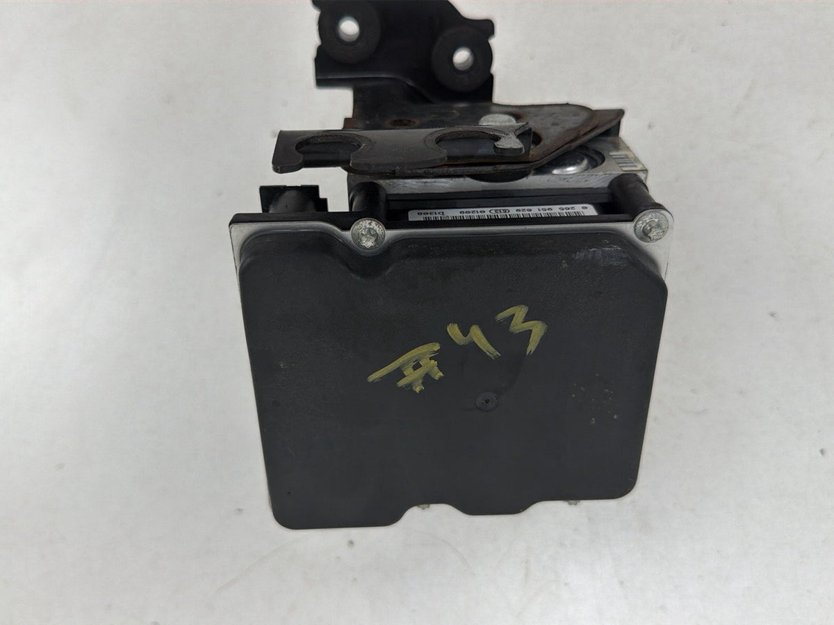2011-2013 Infiniti G37-Rear Left ABS Anti-Lock Brake Pump Module 47660-1NM1D OEM