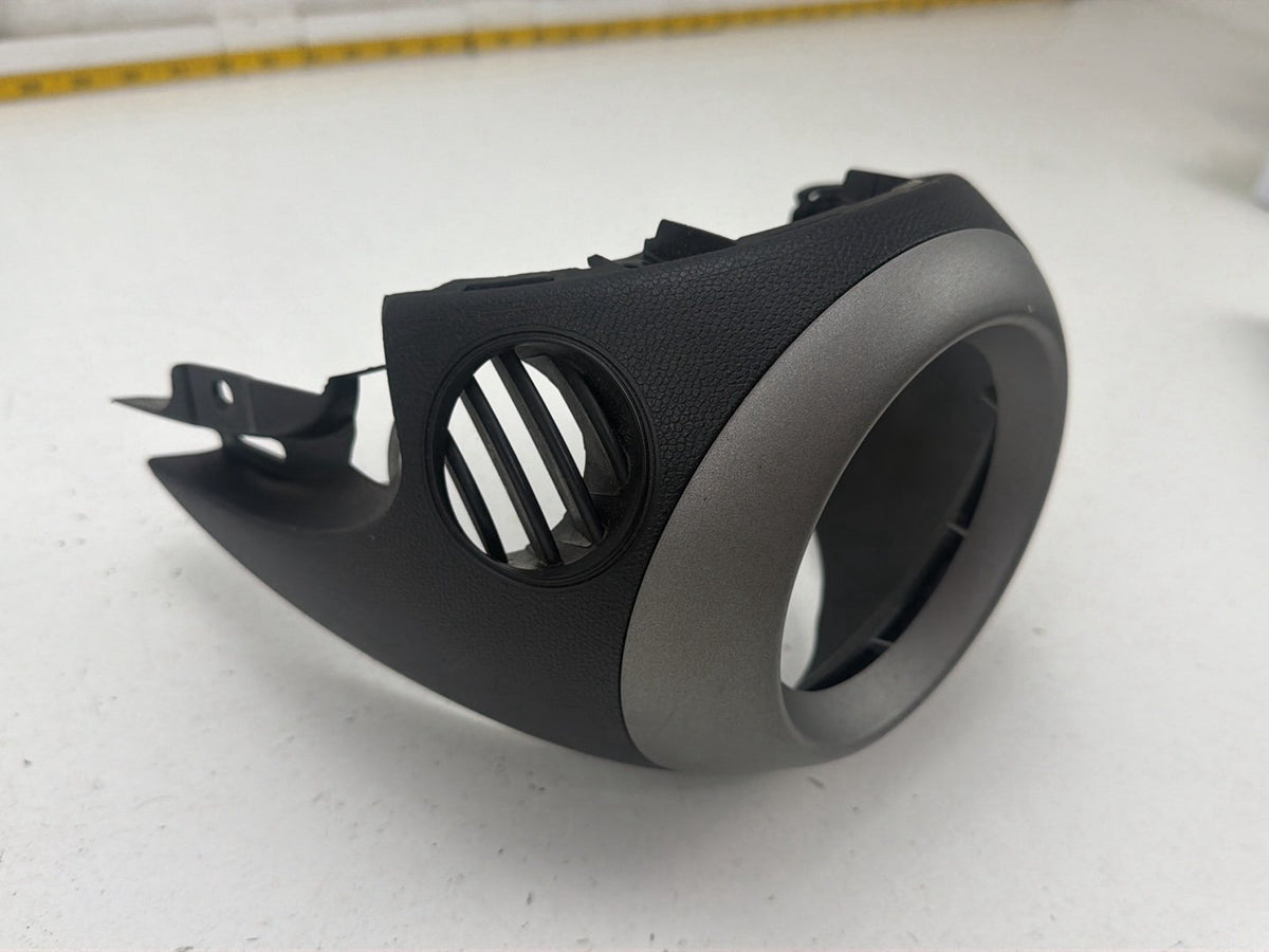 2011-2016 Mini Cooper Countryman Right Dash Air Vent Surround Cover 9804588 OEM