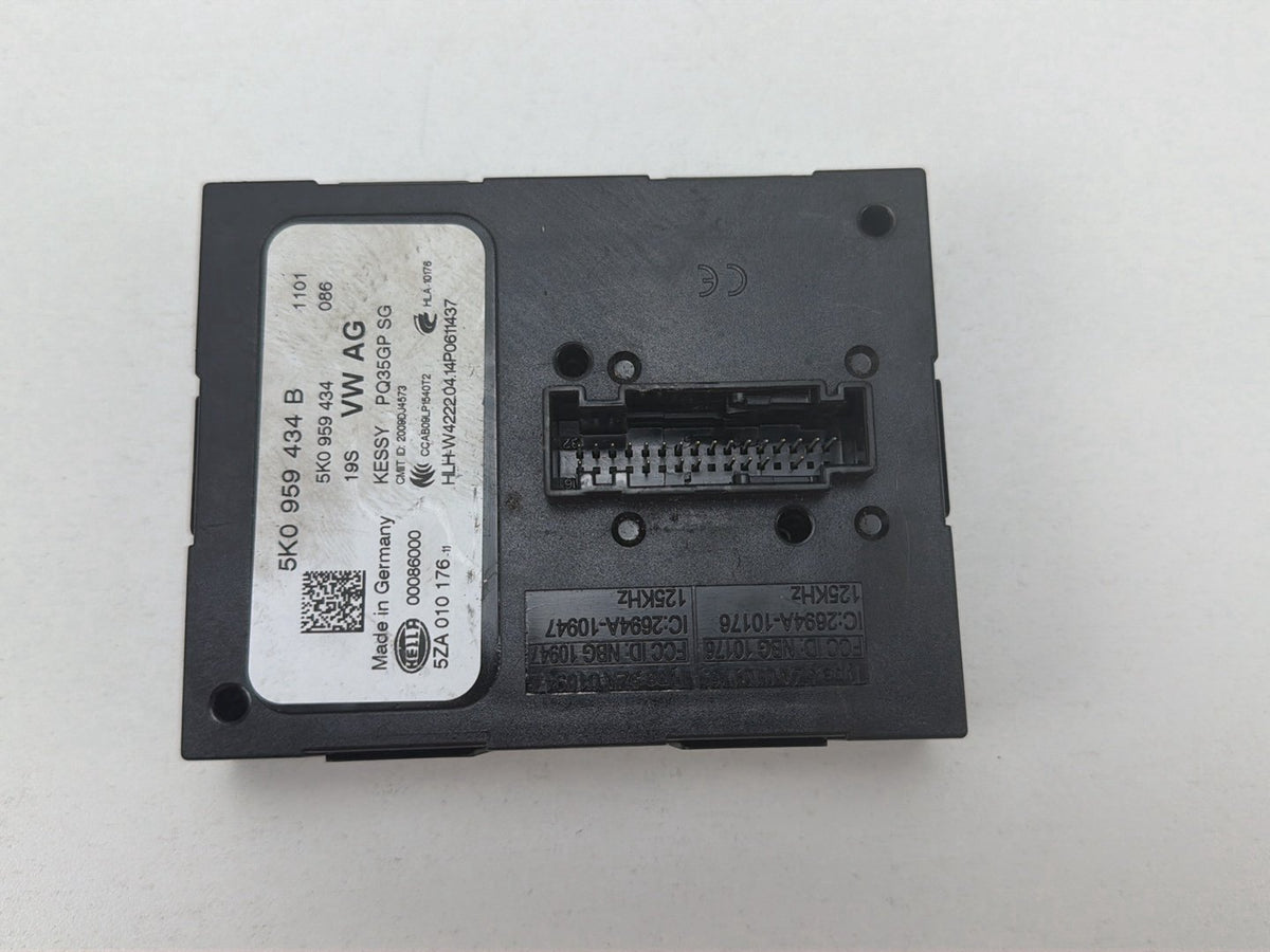 2013-2017 Volkswagen Tiguan Keyless Entry & Start Control Module Unit OEM