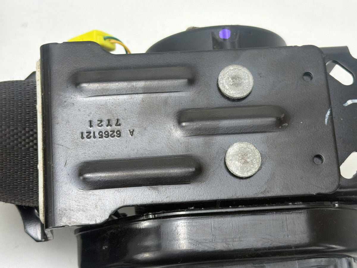 2013-2019 Nissan Sentra Right Front Seat Belt Retractor 641744863A OEM