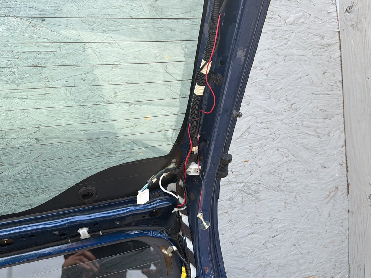2010-2015 Toyota Prius W30-Trunk Liftgate Tailgate 170-50427 OEM