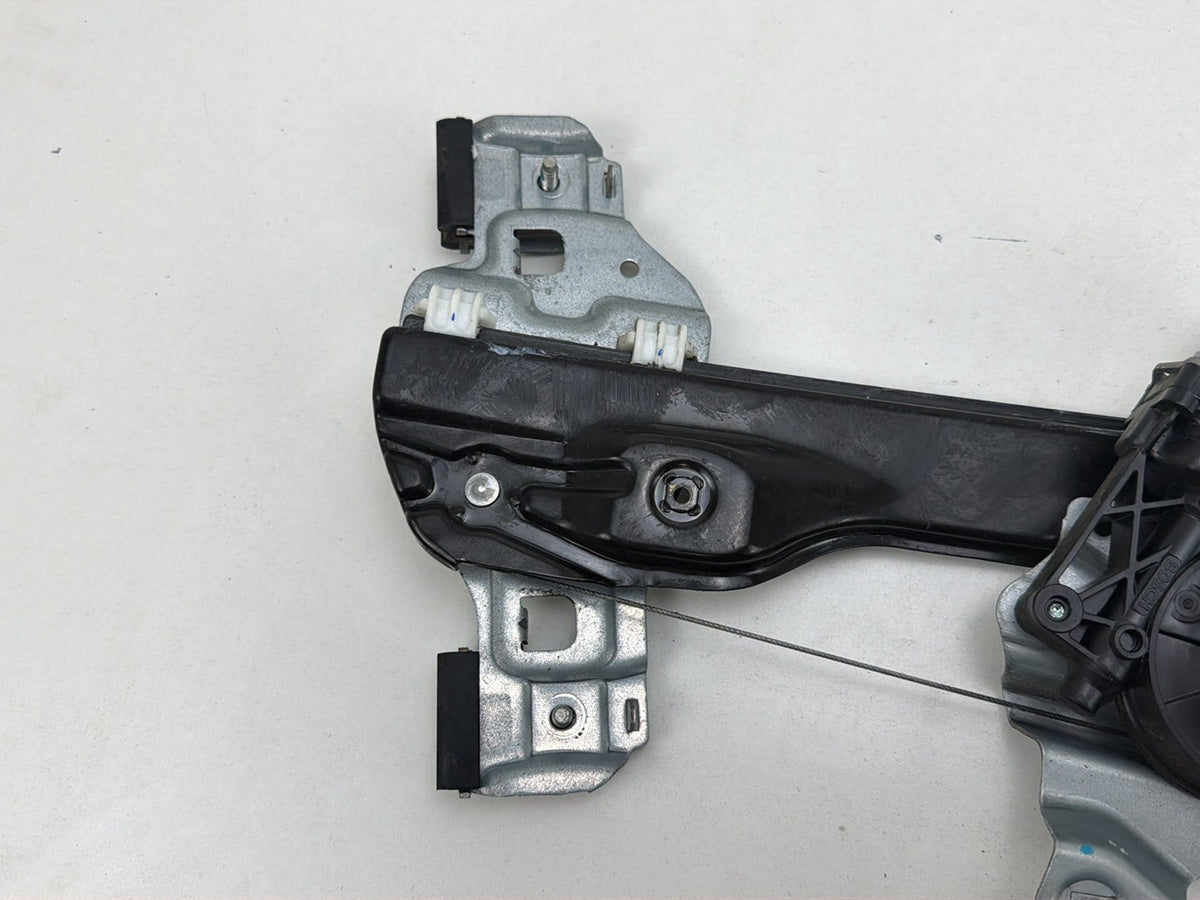 2012-2020 Chevrolet Sonic RS Front Right Side Power Window Regulator Motor OEM