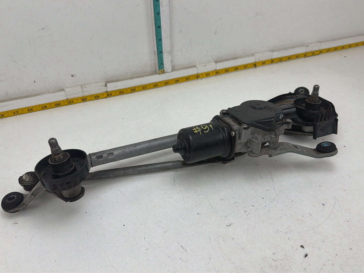 2014-2023 Infiniti Q50 Windshield Wiper Motor Linkage Transmission OEM
