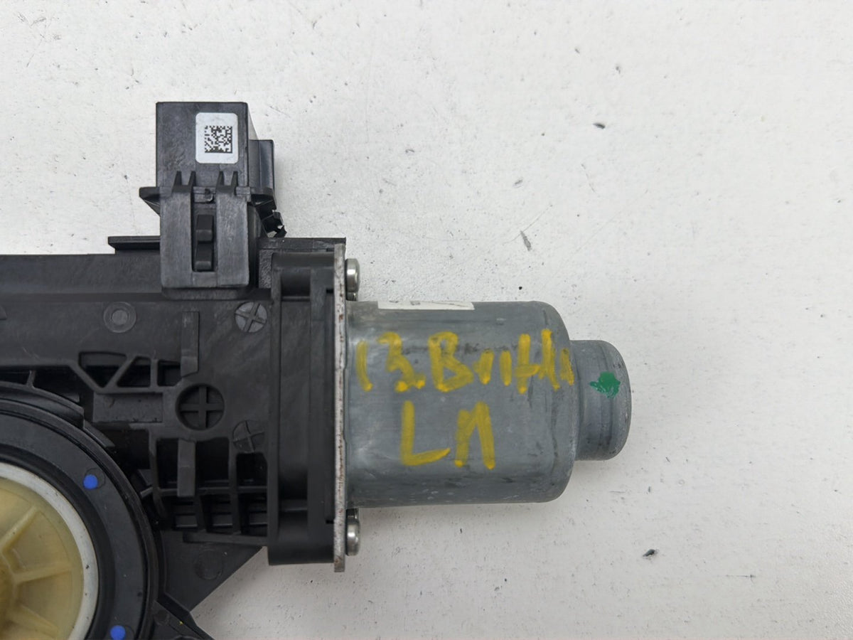 2012-2019 -Volkswagen Beetle Front Left Driver Side Window Motor 5C5959801M OEM