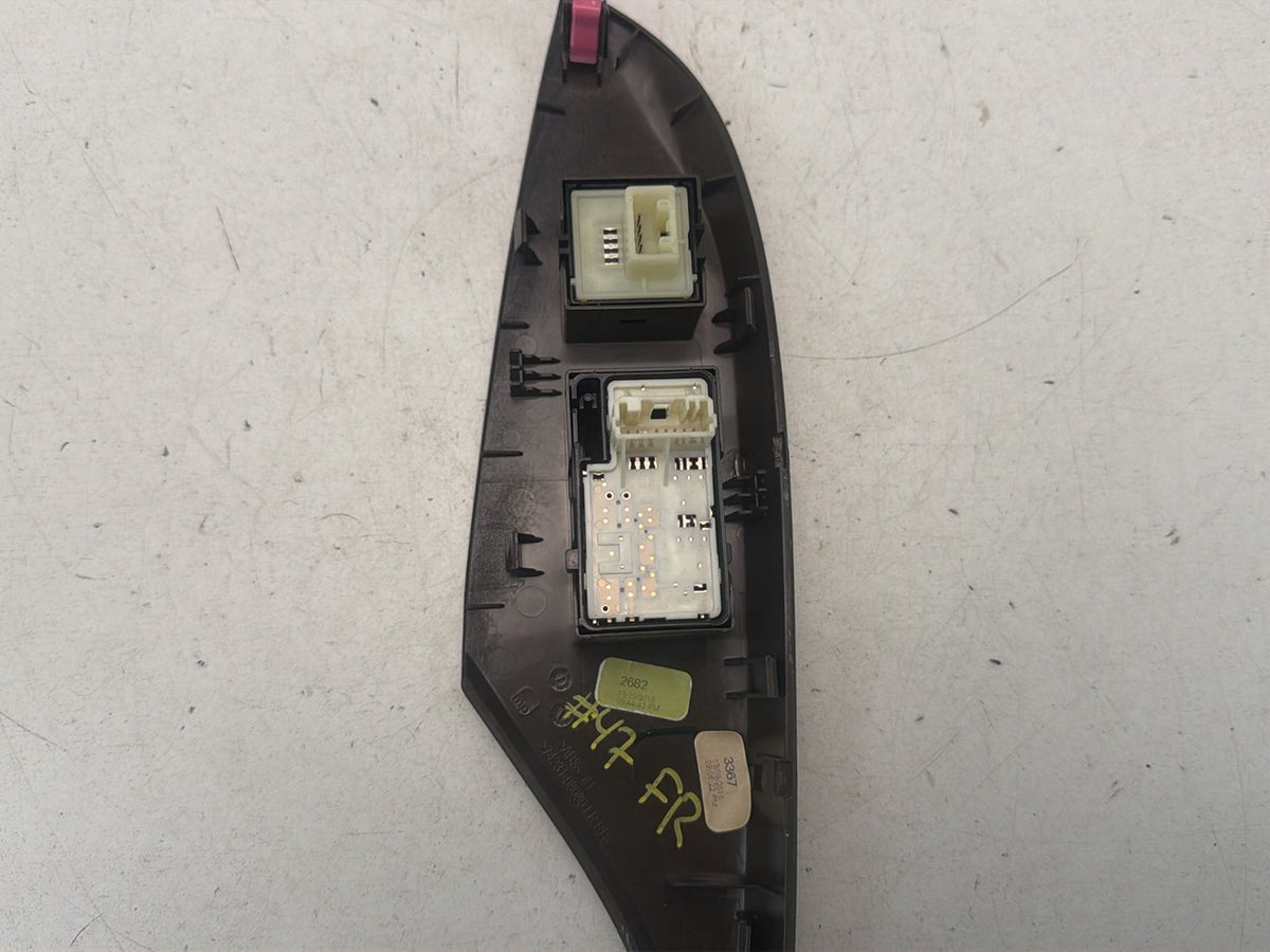 2015-2020 Toyota Sienna Front Right Passenger Side Window Switch 74231-08080 OEM
