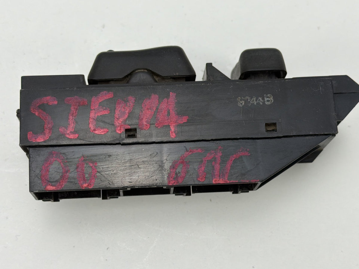 1999-2002 GMC Sierra 1500 Front Left Driver Side Door Master Window Switch OEM