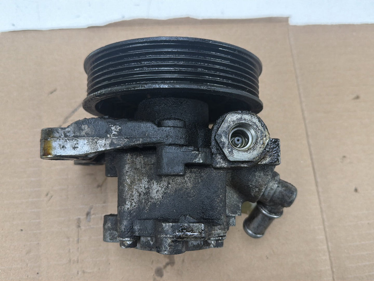 2008-2010 BMW 528i E60 Power Steering Pump w/ Pulley 7537862 OEM