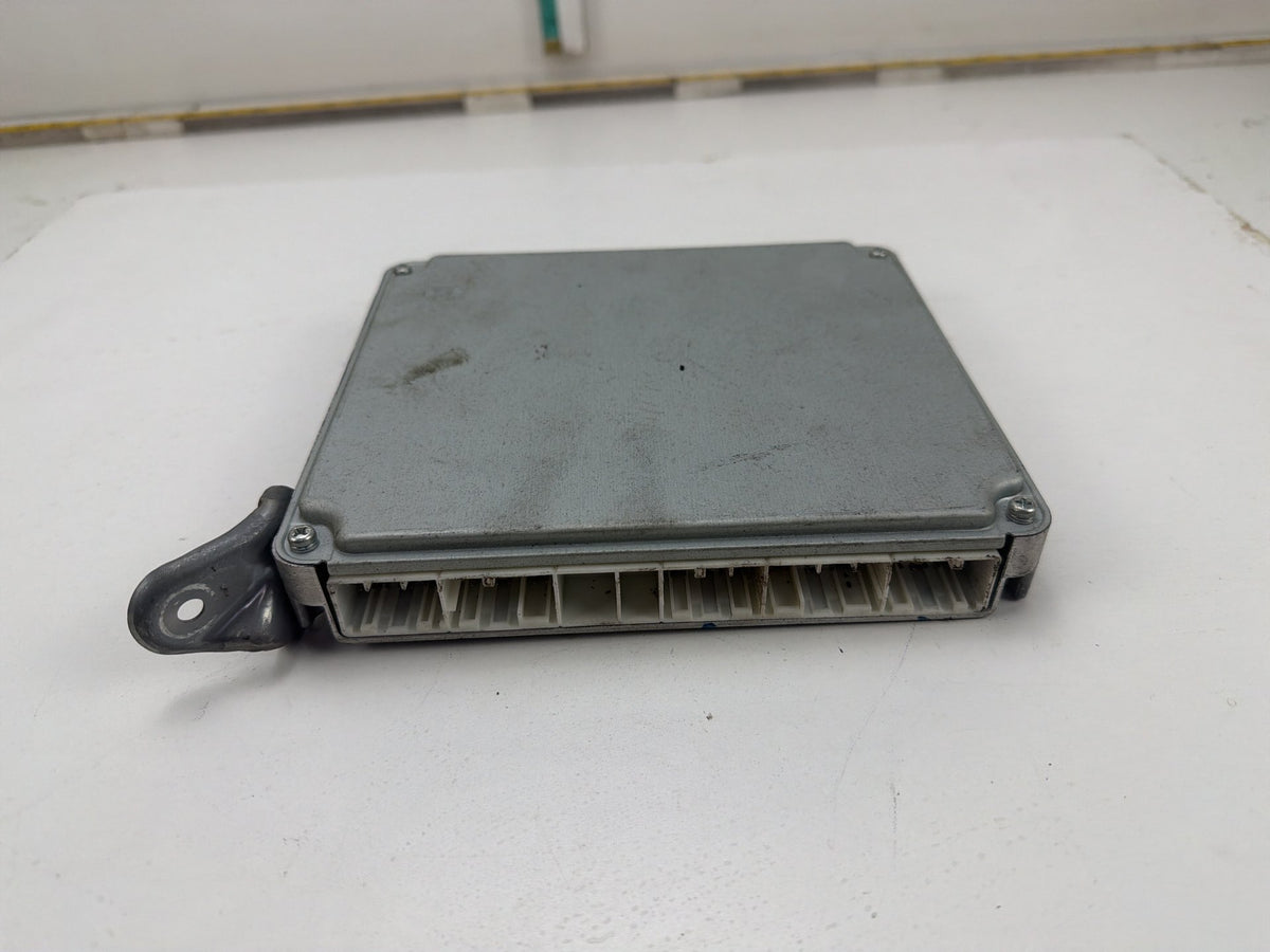 2006 Toyota Sienna Engine Computer Control Module Unit ECU 89661-08141 OEM