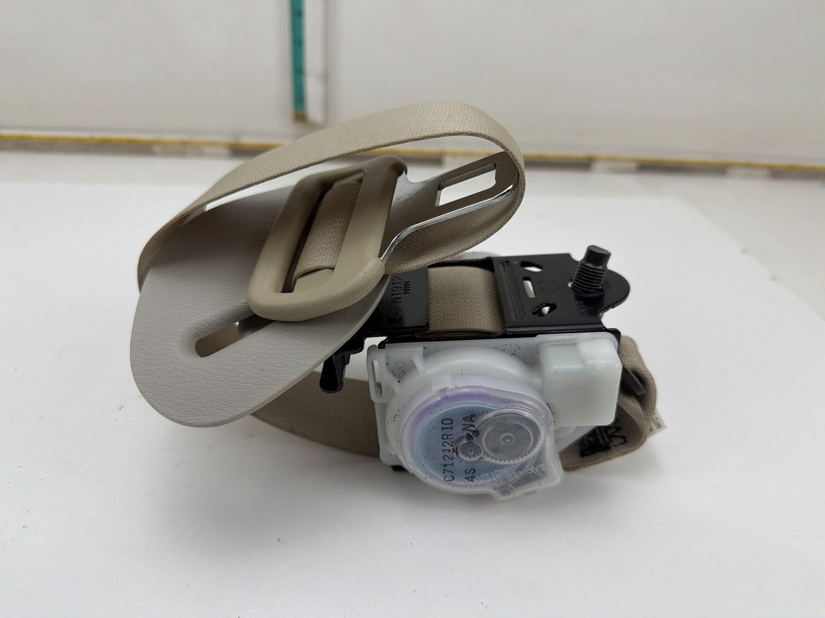2011-2013 Infiniti QX56 Rear 3rd Row Right Passenger Side Seat Belt 20100427 OEM