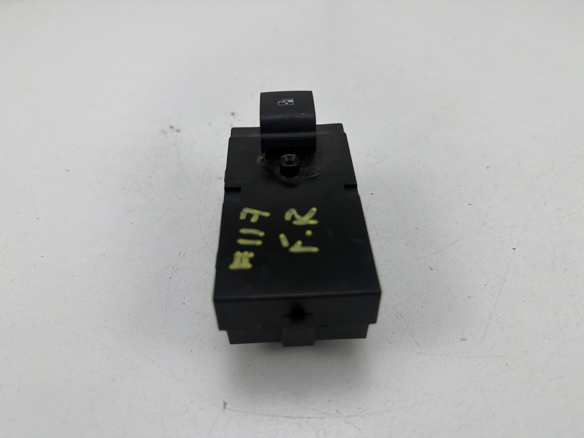 2011-2016 Chevrolet Cruze Front Right Window Control Switch Button 13305370 OEM