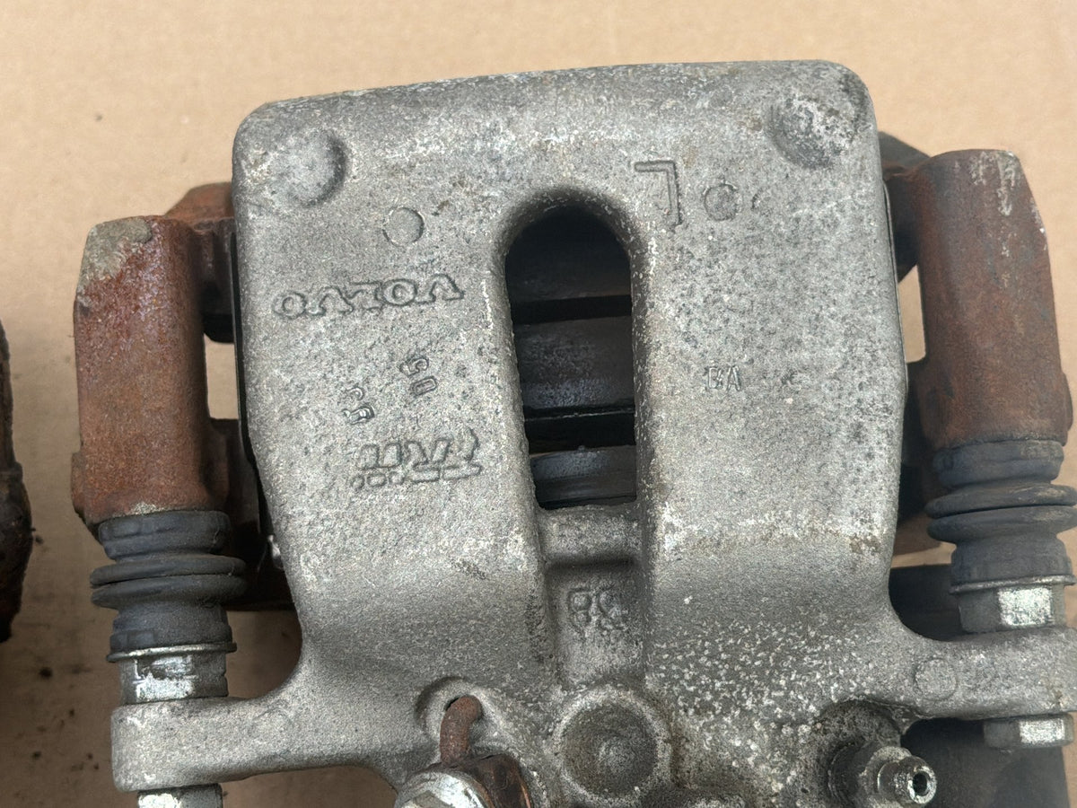 2011-2018 Volvo S60 Rear Right & Left Side Brake Caliper Pair OEM