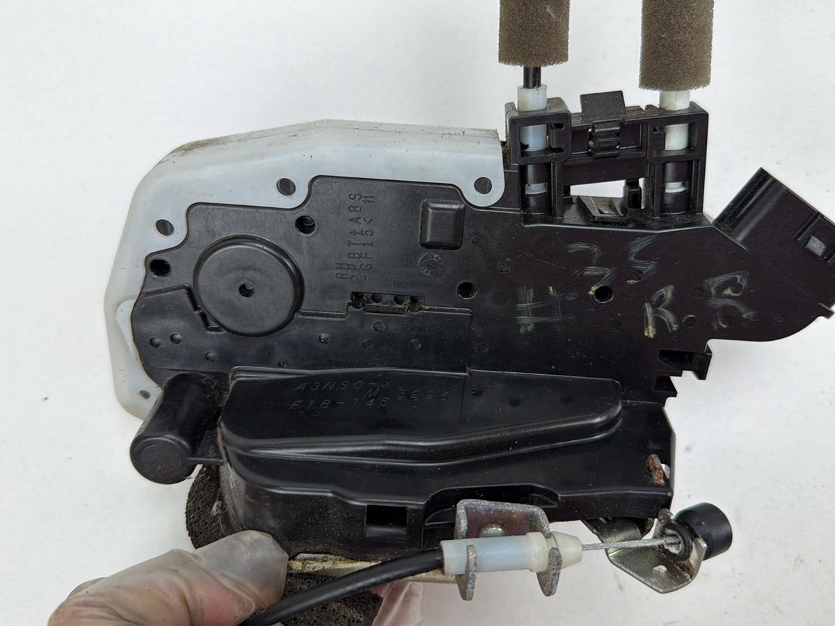 2010-2013 Infiniti G37-Rear Right Door Latch Lock PN: F18-14510 OEM