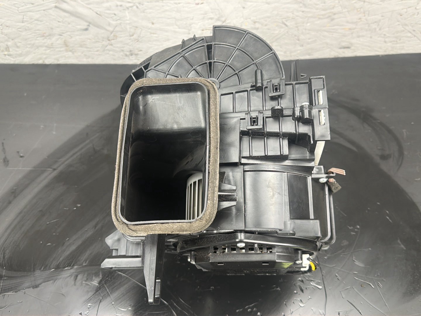 2014-2020 Infiniti Q50 AC Heater Blower Motor Housing Box OEM