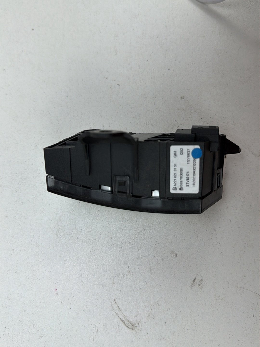 2007-2013 Mercedes-Benz S-Class W221-Front RH Passenger Door Lock Switch OEM