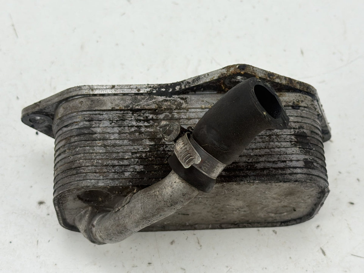 2007-2013 BMW X5 Engine Motor Oil Cooler Heat Exchanger 11427525333 OEM