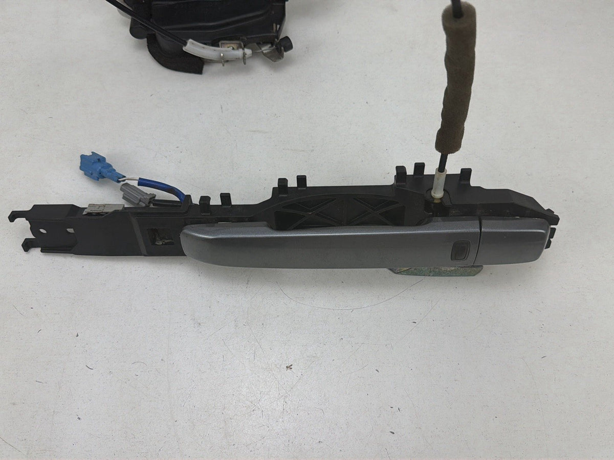 2009-2011 Infiniti G37 Right Front Exterior Door Handle/Lock Latch Actuator OEM