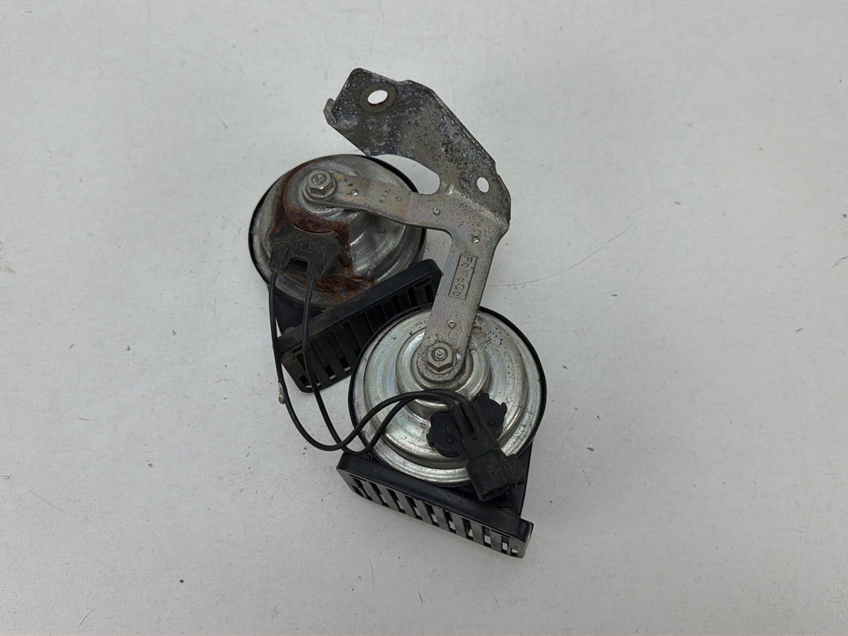 2012-2017 Ford Focus MK2-Front Warning Horn Signal Set of 2 E30055306 OEM