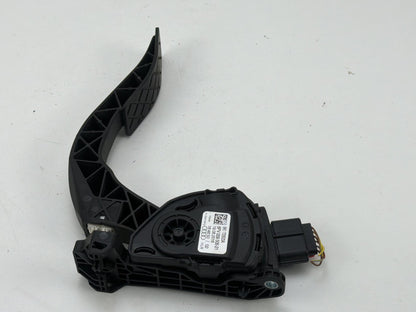 2009-2017 Audi Q5 Accelerator Gas Pedal 8K1723523A OEM