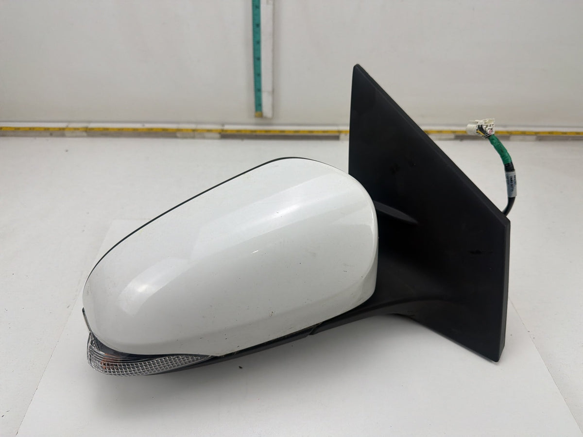 2014-2019 Toyota Corolla Front Right Passenger Side Door Mirror 87910-02F70 OEM