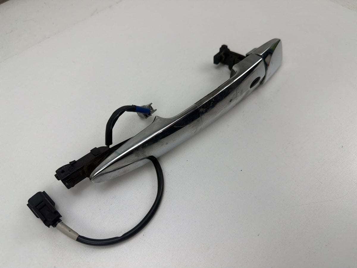 2015-2019 Nissan Sentra Front Right Passenger Side Exterior Door Handle OEM