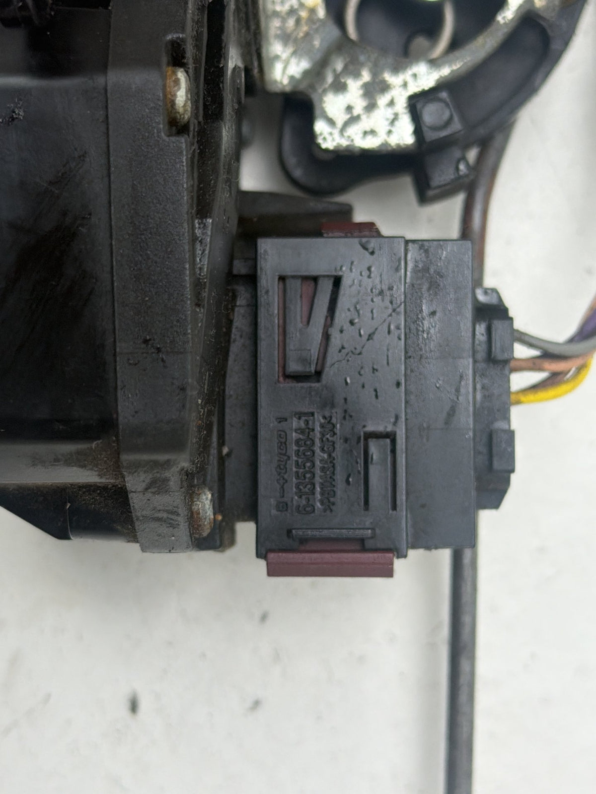 2007-2014 GMC DENALI GMT900 Front Left Driver Side Power Door Lock Actuator OEM