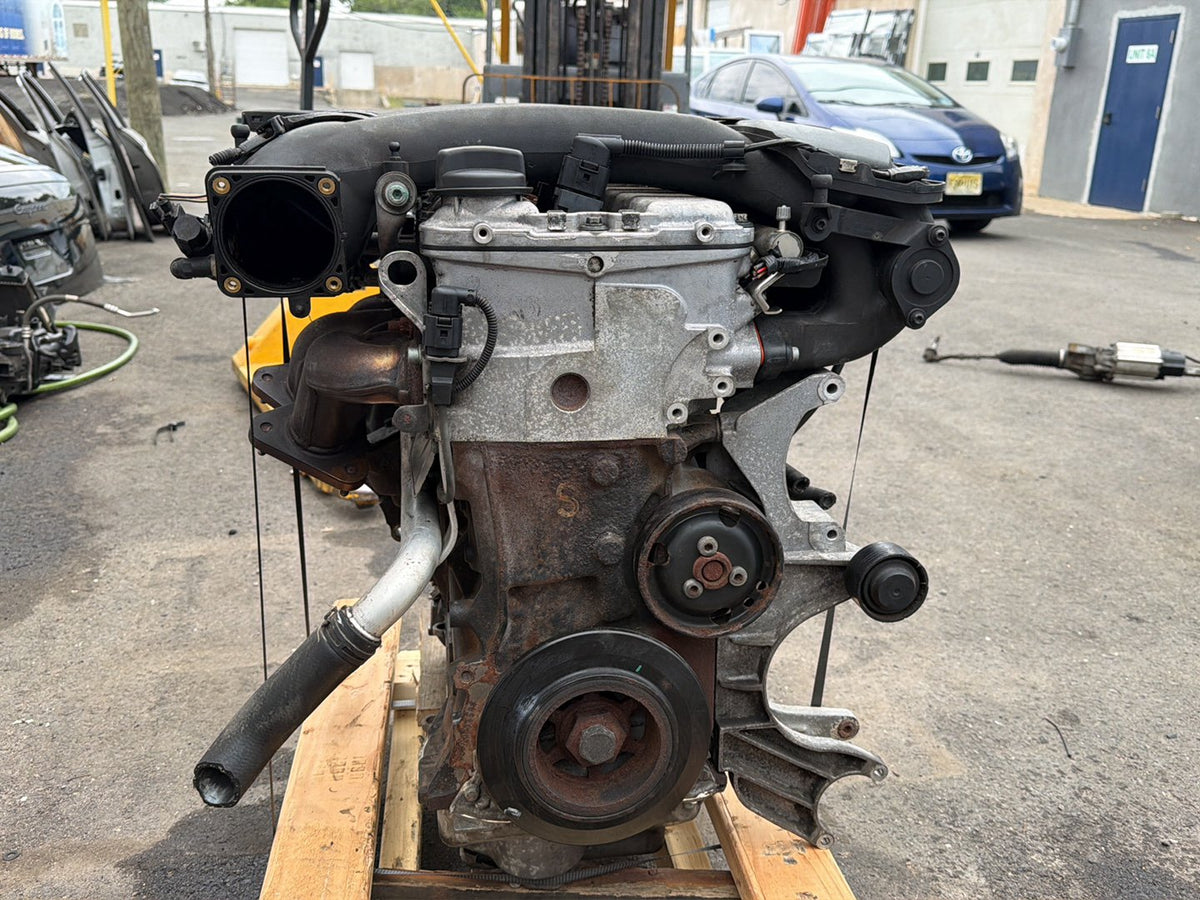 2004-06 Porsche Cayenne 9PA SUV Engine Motor Block AWD OEM