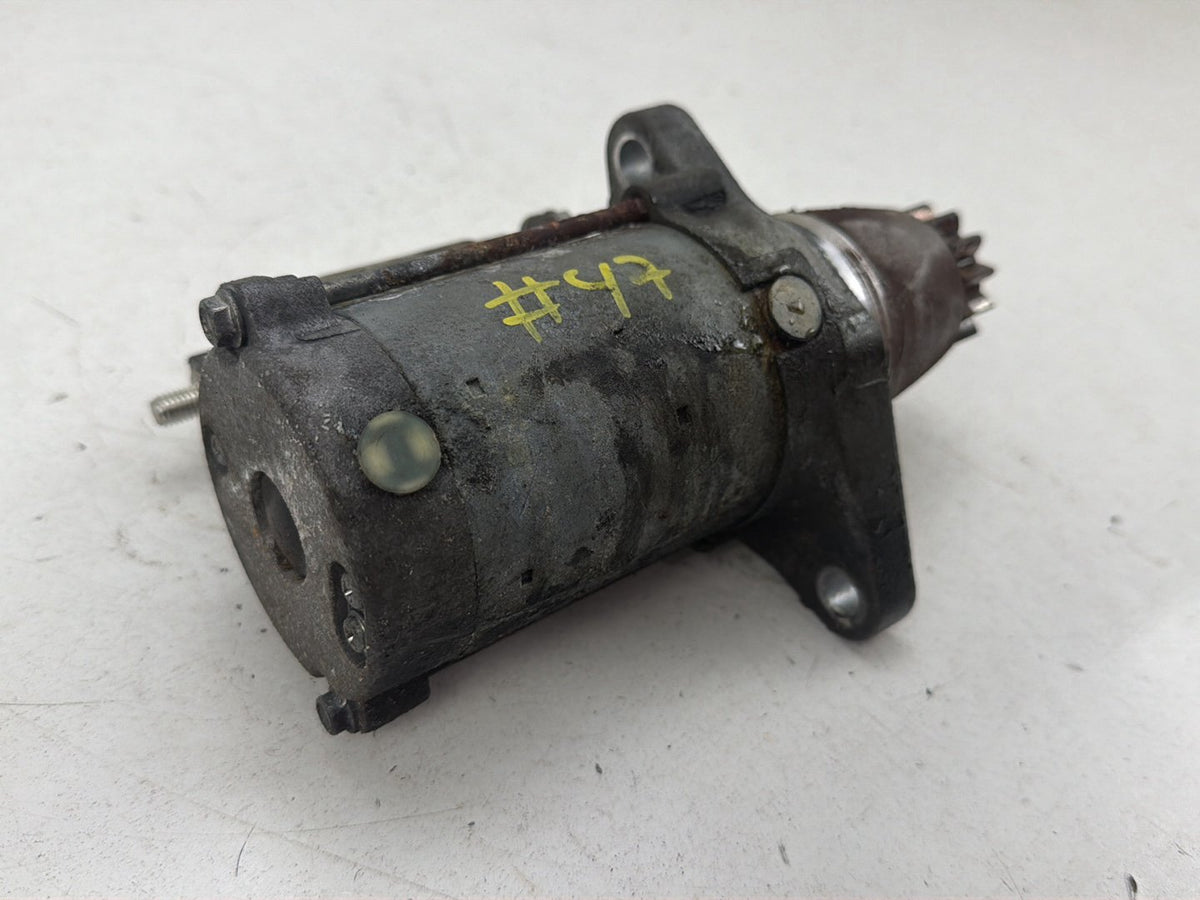 2017-2020 Toyota Sienna L30 Toyota Sienna 3.5L Starter Motor 438000-3390 OEM